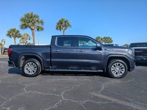 Used 2022 GMC Sierra 1500 Denali AWD/4WD image 3