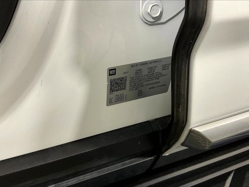 Used 2025 GMC Yukon XL Denali image 20