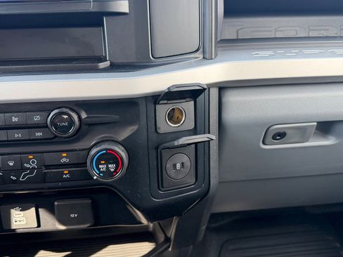 Used 2024 Ford F250 XL AWD/4WD image 47