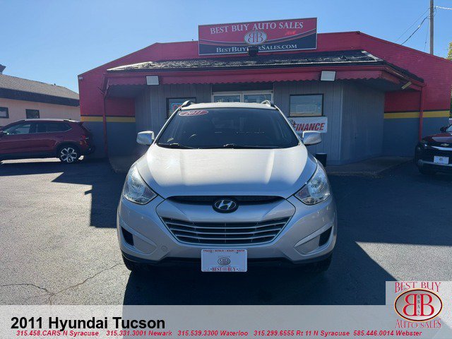 Used 2011 Hyundai Tucson GLS FWD image 2