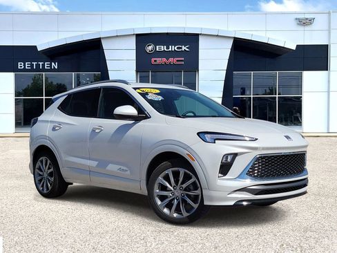Used 2025 Buick Encore GX Avenir w/ Avenir Convenience Package AWD/4WD image 1