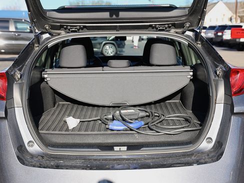 Used 2022 Toyota Prius Prime LE image 14