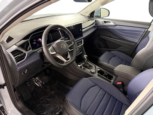 New 2026 Volkswagen Taos SEL AWD/4WD image 2
