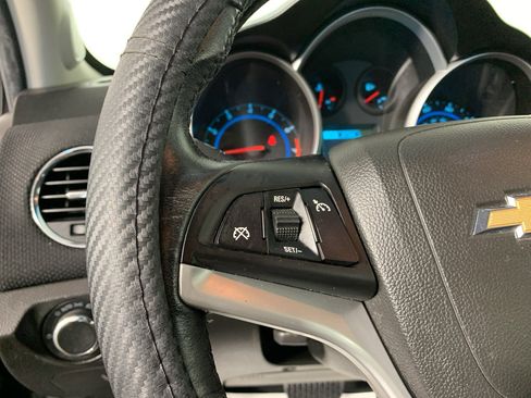 Used 2014 Chevrolet Cruze LT image 19