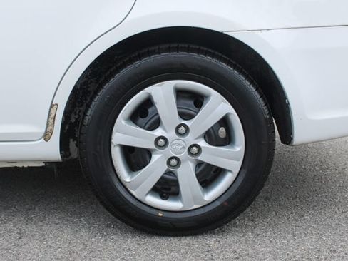 Used 2008 Hyundai Accent GLS FWD image 24