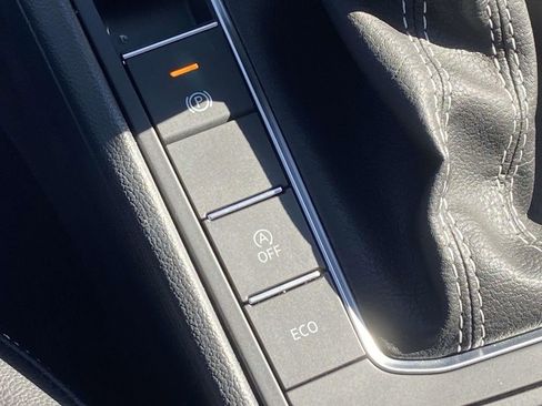 New 2026 Volkswagen Jetta SE FWD image 26
