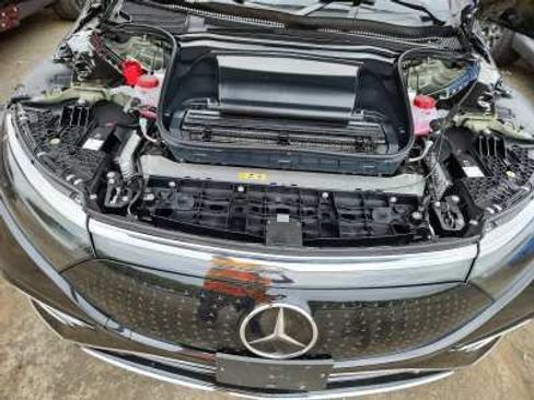 Used 2023 Mercedes-Benz EQS 580 4MATIC Sedan image 9