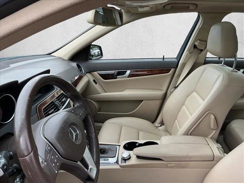 Used 2014 Mercedes-Benz C 300 4MATIC Sedan image 11