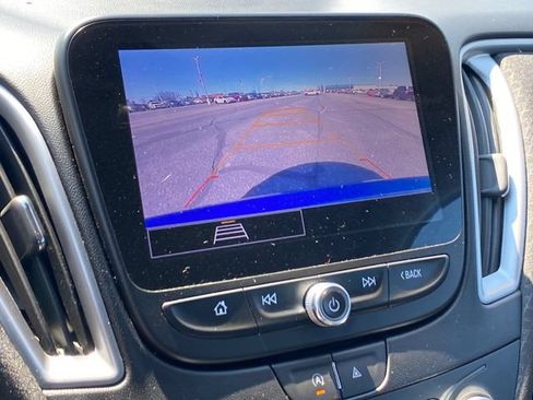 Used 2023 Chevrolet Malibu LT FWD image 11