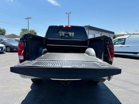 Used 2016 RAM 1500 Classic SLT AWD/4WD image 4