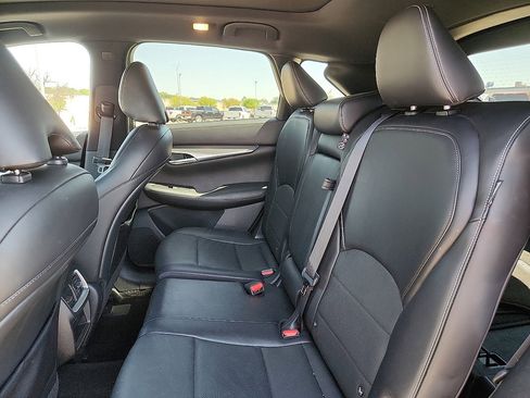 Used 2022 INFINITI QX50 Luxe w/ Appearance Package image 5