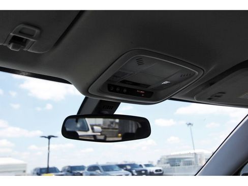 Used 2019 Chevrolet Traverse LS FWD image 26