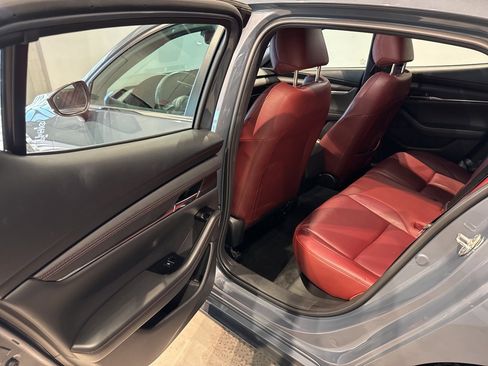 Used 2024 MAZDA MAZDA3 s image 24