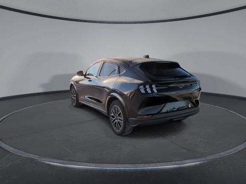 Used 2025 Ford Mustang Mach-E Premium image 7