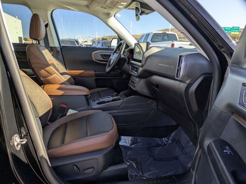 Used 2025 Ford Bronco Sport Outer Banks w/ Outer Banks Tech Package+ image 32