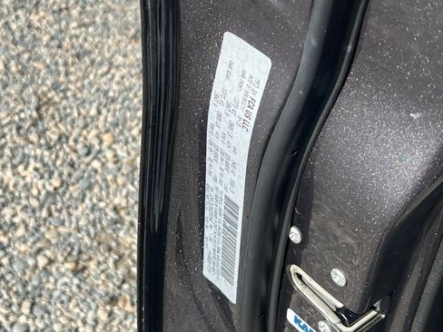 Used 2019 Jeep Cherokee Altitude image 36