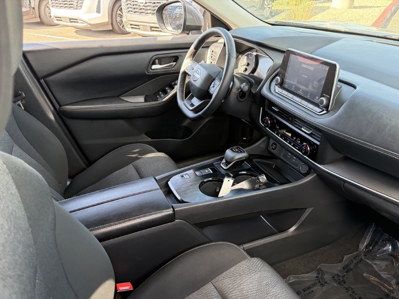 Certified 2025 Nissan Rogue SV FWD image 13