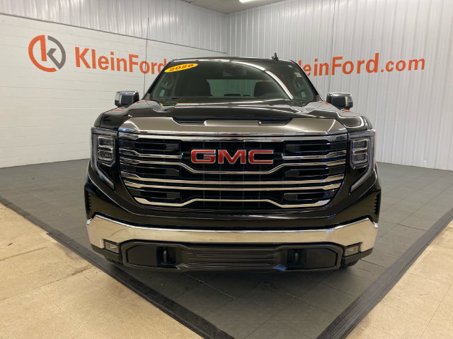 Used 2026 GMC Sierra 1500 SLT AWD/4WD image 2