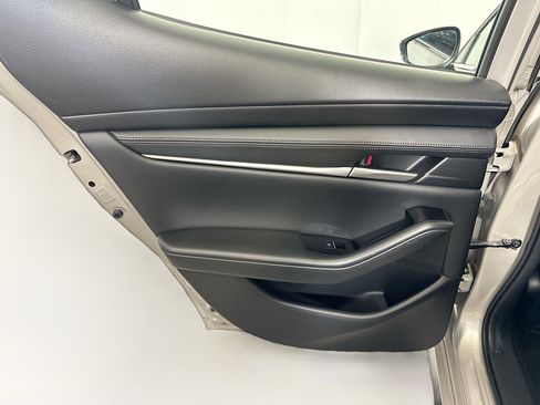 Used 2024 MAZDA MAZDA3 s FWD image 26