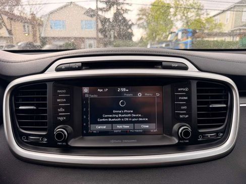 Used 2018 Kia Sorento AWD image 37