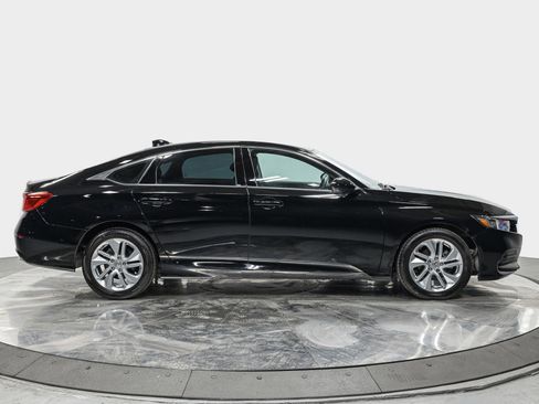Used 2019 Honda Accord LX image 10