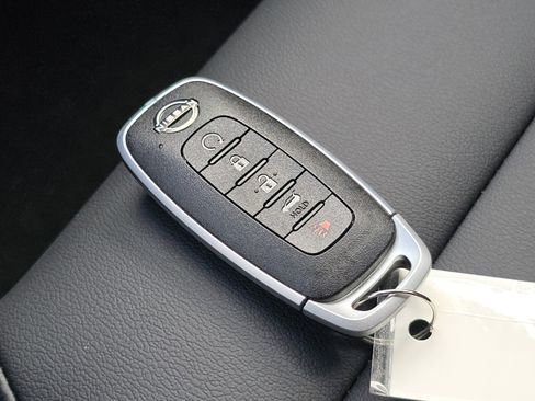 New 2025 Nissan Murano SL image 39