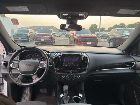 Used 2022 Chevrolet Traverse LT w/ Midnight/Sport Edition AWD/4WD image 29