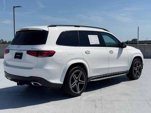 Used 2022 Mercedes-Benz GLS 450 4MATIC image 9