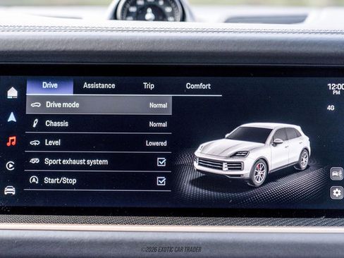 Used 2024 Porsche Cayenne S AWD/4WD image 22