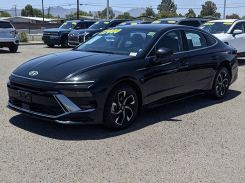 Used 2024 Hyundai Sonata SEL FWD image 5