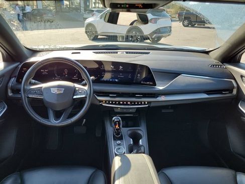 Used 2024 Cadillac XT4 Premium Luxury FWD image 27