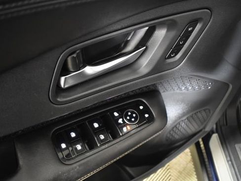 Certified 2023 Nissan Ariya AWD image 7