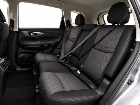 Used 2019 Nissan Rogue SV w/ Premium Package AWD/4WD image 19