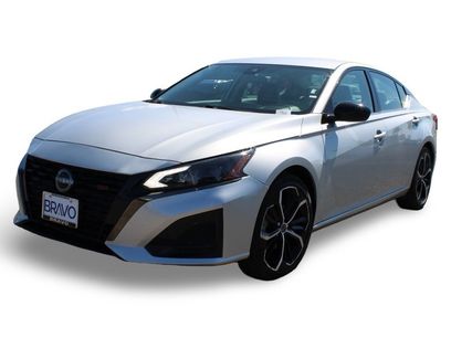 Used 2023 Nissan Altima 2.5 SR