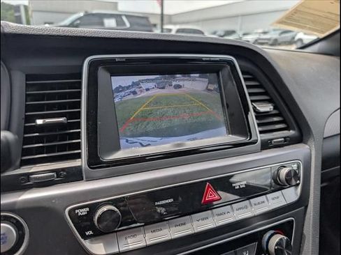 Used 2018 Hyundai Sonata Sport FWD image 11