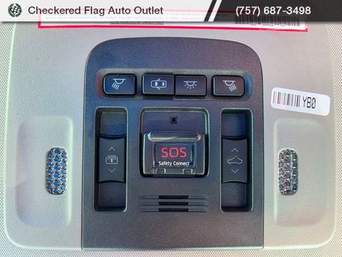 Used 2019 Toyota Camry XSE w/ Navigation Package FWD image 10