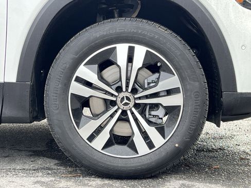 New 2026 Mercedes-Benz GLB 250 4MATIC image 10