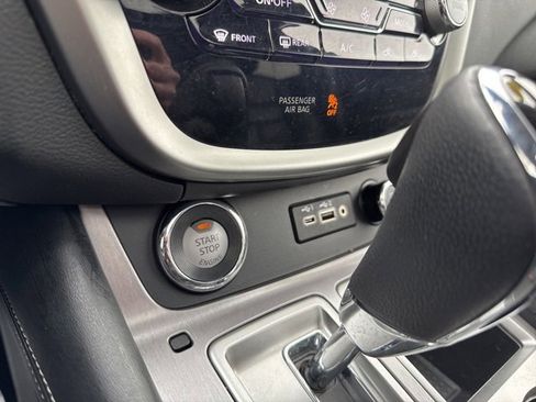 Used 2024 Nissan Murano SV image 17