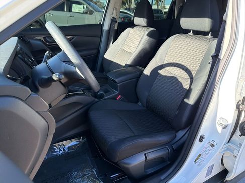 Certified 2019 Nissan Rogue S image 27