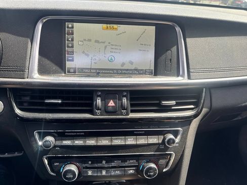 Used 2016 Kia Optima SX w/ Technology Package FWD image 9