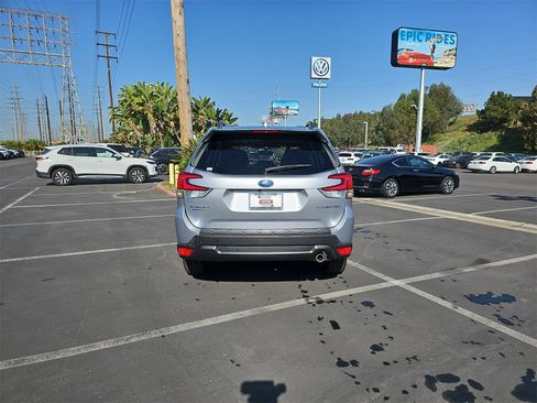 Used 2022 Subaru Forester Limited w/ Popular Package #3 image 6