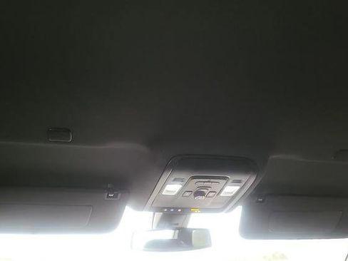 Used 2021 Chevrolet Suburban Z71 w/ Z71 Off-Road Package image 11