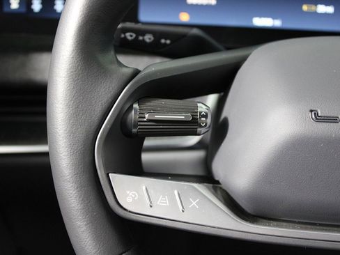 Used 2024 Lucid Air Pure image 18