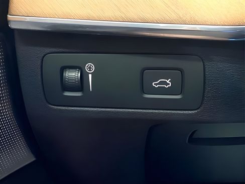 Used 2019 Volvo XC90 T6 Inscription w/ Advanced Package image 15