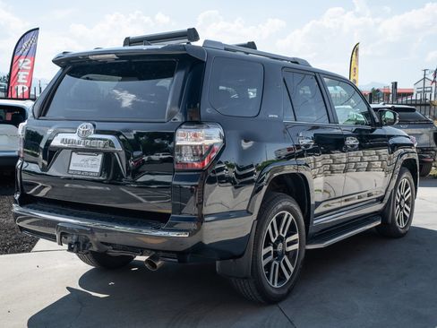 Used 2018 Toyota 4Runner Limited AWD/4WD image 10