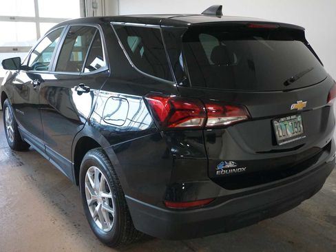 Certified 2024 Chevrolet Equinox LS w/ LS Convenience Package image 3