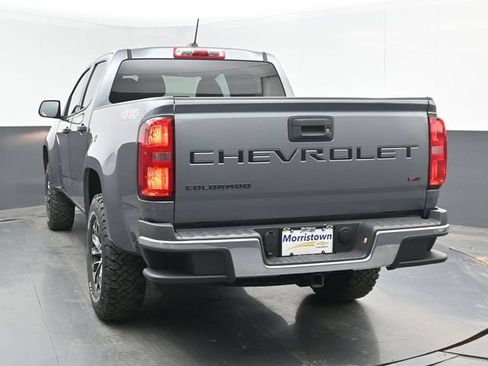 Used 2022 Chevrolet Colorado W/T w/ WT Convenience Package AWD/4WD image 12