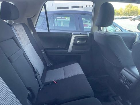 Used 2020 Toyota 4Runner SR5 AWD/4WD image 11