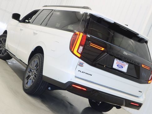 New 2025 Ford Expedition Max Platinum w/ Stealth Performance Package image 42