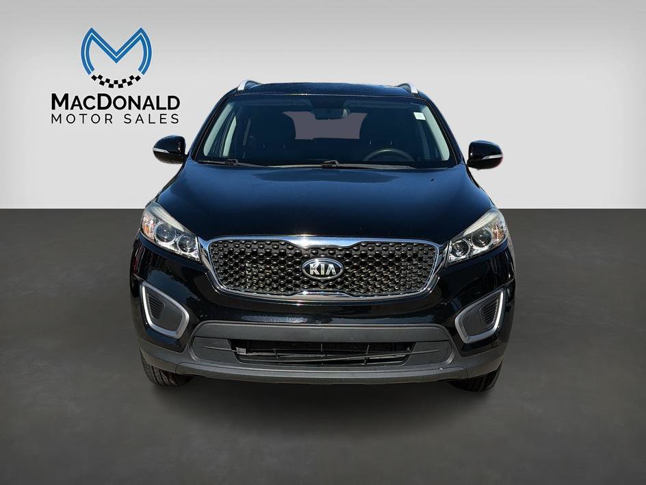 Used 2017 Kia Sorento AWD image 8